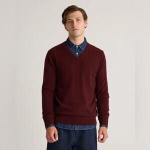 Quince Mongolian Cashmere V Neck Sweater Men’s Large in Burgundy